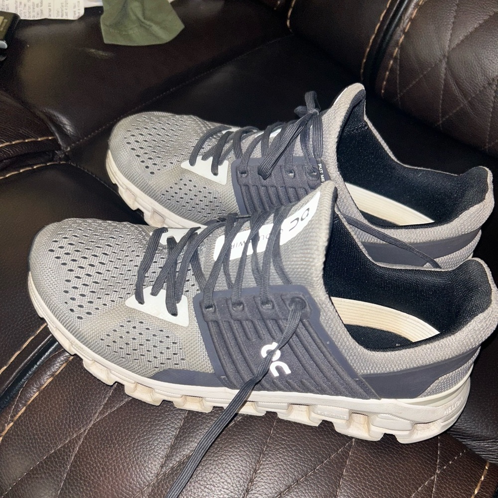 Women’s OnCloud Size 10